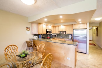 Condo, 1 Bedroom, 2 Bathrooms, Garden View