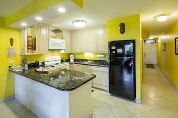 Condo, 1 Bedroom, 2 Bathrooms, Garden View