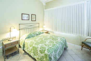 Deluxe Condo, 3 Bedrooms