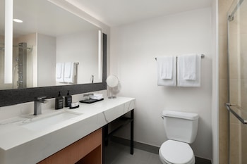 Room, 2 Double Beds (Hearing Accessible)