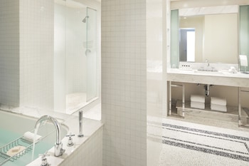 Royal Vista Suite