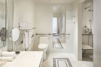Metropolitan Two Bedroom Suite