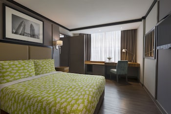 Family Room, 2 Bedrooms