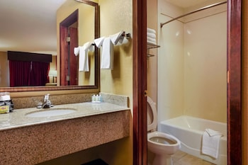 Standard Room, 2 Queen Beds, Non Smoking
