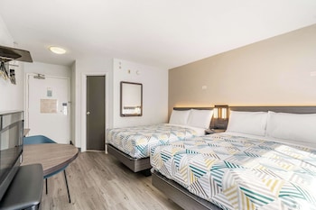 Standard Room, 2 Double Beds, Non Smoking