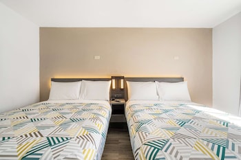 Standard Room, 2 Double Beds, Non Smoking