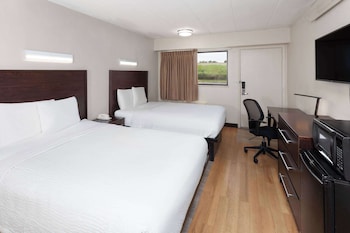 Room, 2 Double Beds, Accessible, Non Smoking (Mobility, Roll-In Shower)