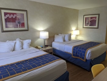 Room, 2 Queen Beds, Non Smoking