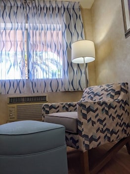 Room, 1 King Bed, Non Smoking
