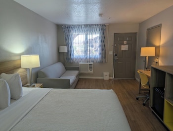 Room, 1 Queen Bed, Non Smoking