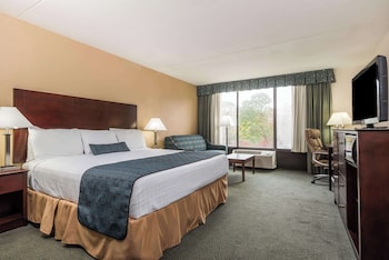 Deluxe Room, 1 King Bed, Non Smoking