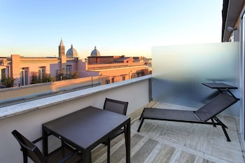 Superior Room, 1 King Bed