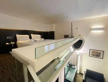 Junior Suite, 1 King Bed