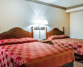 Standard Room, 2 Double Beds, Non Smoking