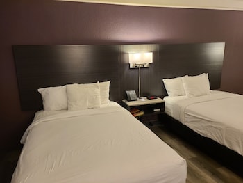 Deluxe Room, 2 Double Beds