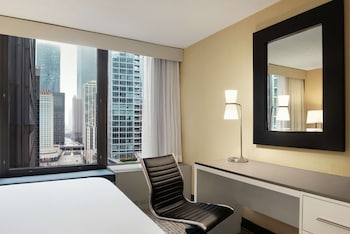 Room, 2 Queen Beds, City View