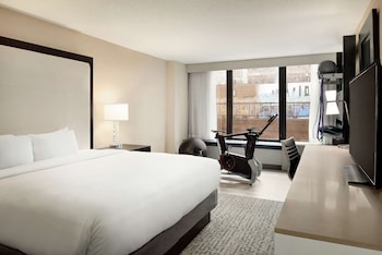 Room, 1 King bed, Fitness