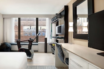 Room, 1 King bed, Fitness