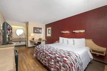 Superior Room, 1 King Bed, Accessible (Roll-In Shower, Smoke Free)