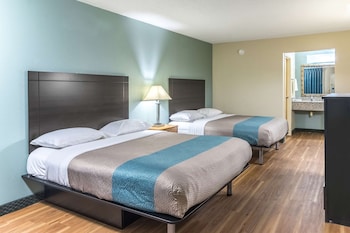 Deluxe Room, 2 Queen Beds, Smoking, Refrigerator & Microwave