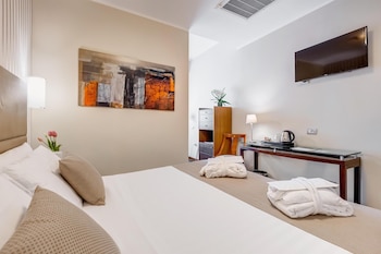 Comfort Room, 1 Queen Bed (with Extra Bed)