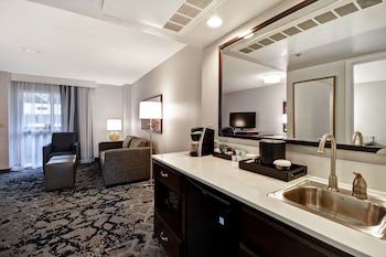Suite, 2 Double Beds, Corner