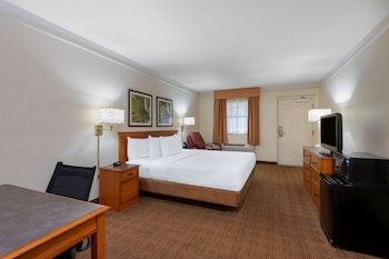 Deluxe Room, 1 King Bed