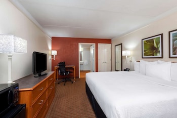 Room, 2 Double Beds, Accessible, Non Smoking (Mobility/Hearing/Tub w/Grab Bars)