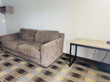 Suite, 1 King Bed, Non Smoking, Kitchenette