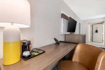 Room, 1 King Bed, Accessible, Non Smoking