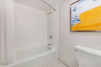 Standard Room, 2 Queen Beds, Non Smoking (Pet-Friendly)