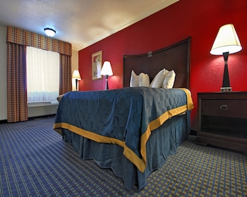 Suite, 1 King Bed, Non Smoking