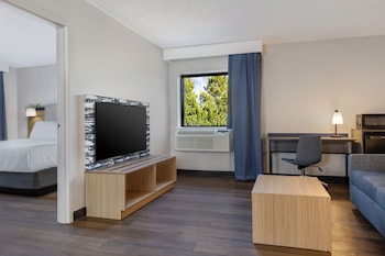 Superior Suite, Multiple Beds, Non Smoking