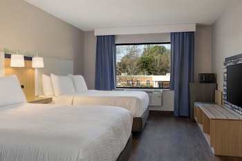 Standard Room, 2 Queen Beds, Non Smoking