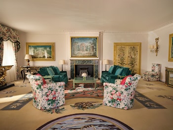 Suite, Terrace (Oliver Messel)