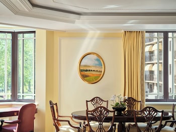 Suite (Dorchester)