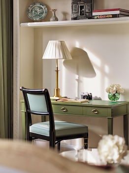 Executive Room, Park View
