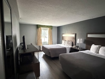 Standard Room, 2 Double Beds, Non Smoking