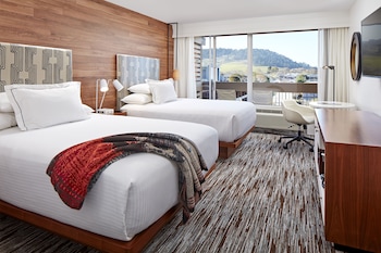 Room, 2 Queen Beds, Balcony