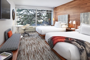 Deluxe Room, 2 Queen Beds