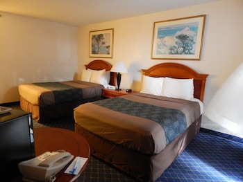 Deluxe Room, 2 Full Beds