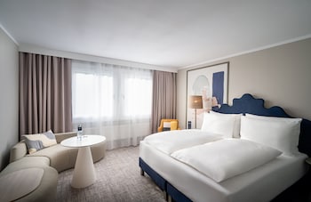 Standard Room, 1 Double Bed (Walk-In Shower)