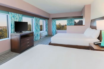 Room, 2 Queen Beds, Accessible (Mobility & Hearing, Roll-In Shower)