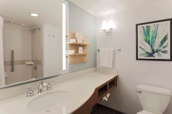 Room, 1 King Bed, Corner