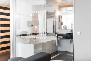 Junior Suite, 1 King Bed