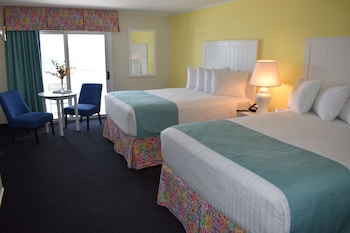 Standard Room, 2 Queen Beds, Accessible, Partial Lake View