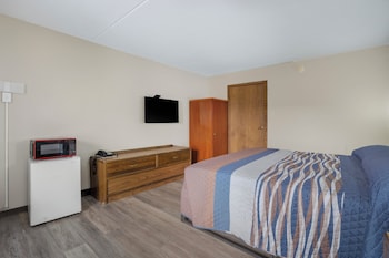 Room, 1 King Bed, Accessible