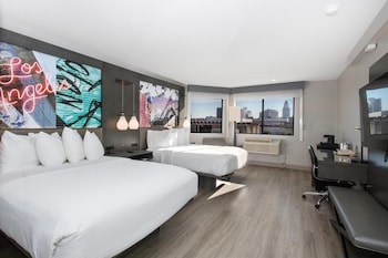 Standard Room, 2 Queen Beds, Non Smoking, Refrigerator