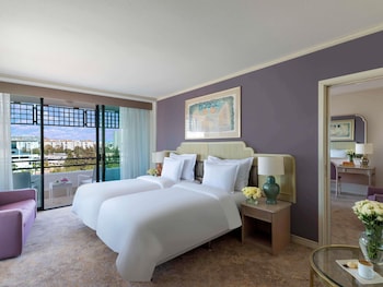 Standard Room (Accessible)
