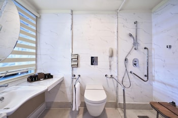 Standard Room (Accessible)